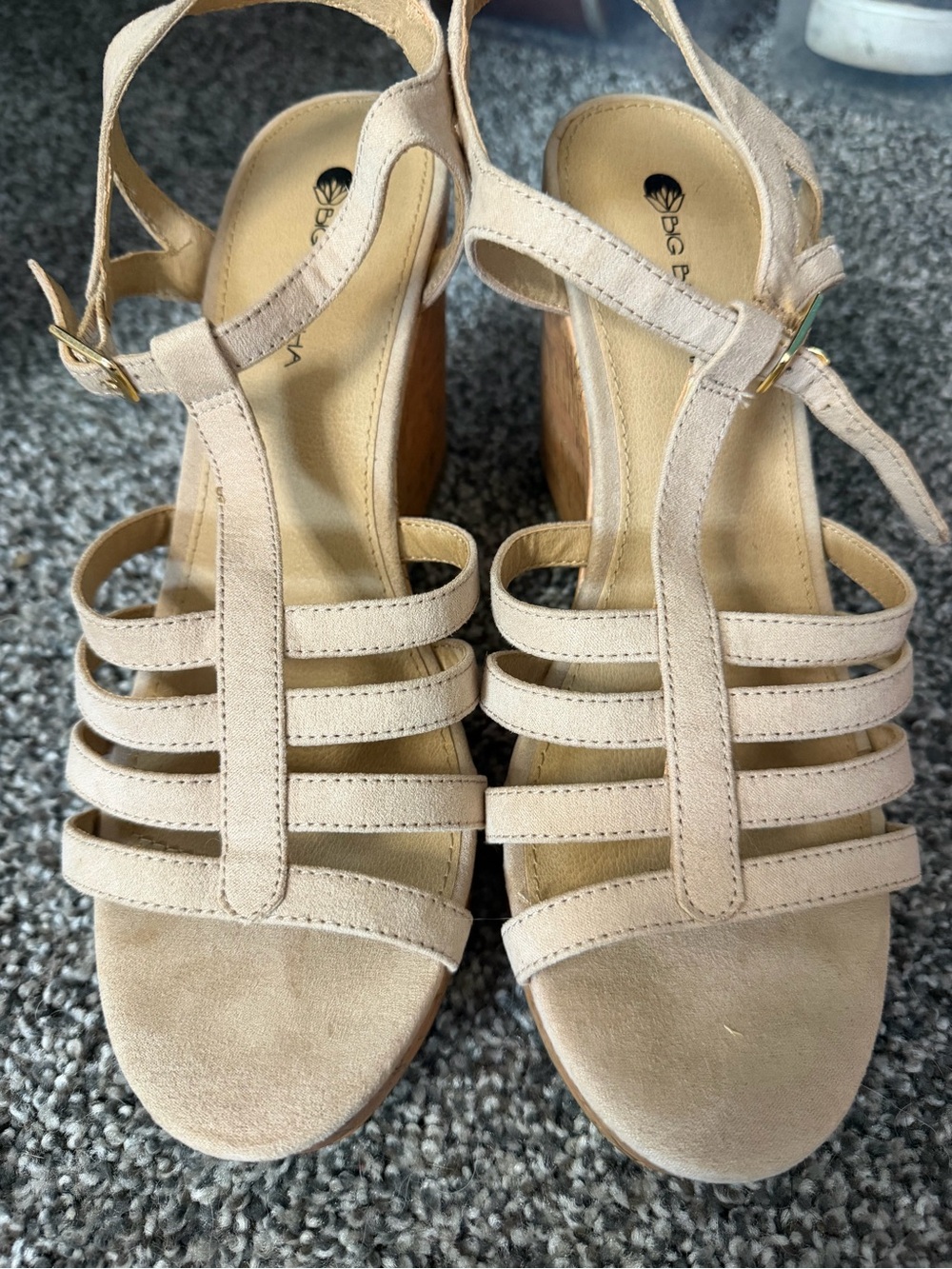 Big Buddha Women's Beige Strappy Wedge Sandals women’s wedge sandal size 9.5
